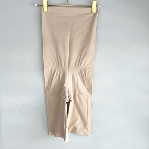 SPANX Higher Power Short Large NEW - Picture 5 of 7